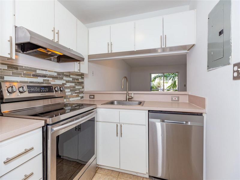 Property photo # 9