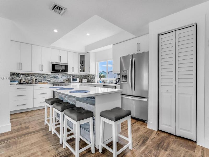 Property photo # 4