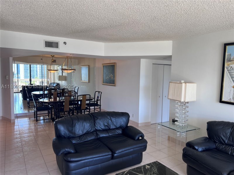 Condo for sale at 1000 Williams Island 1508