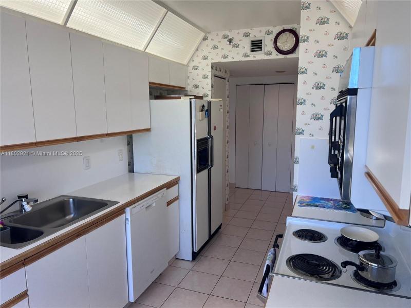 Property photo # 7