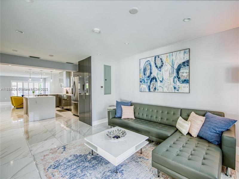 Property photo # 8
