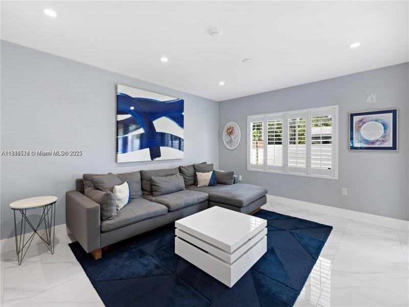 Property photo # 7