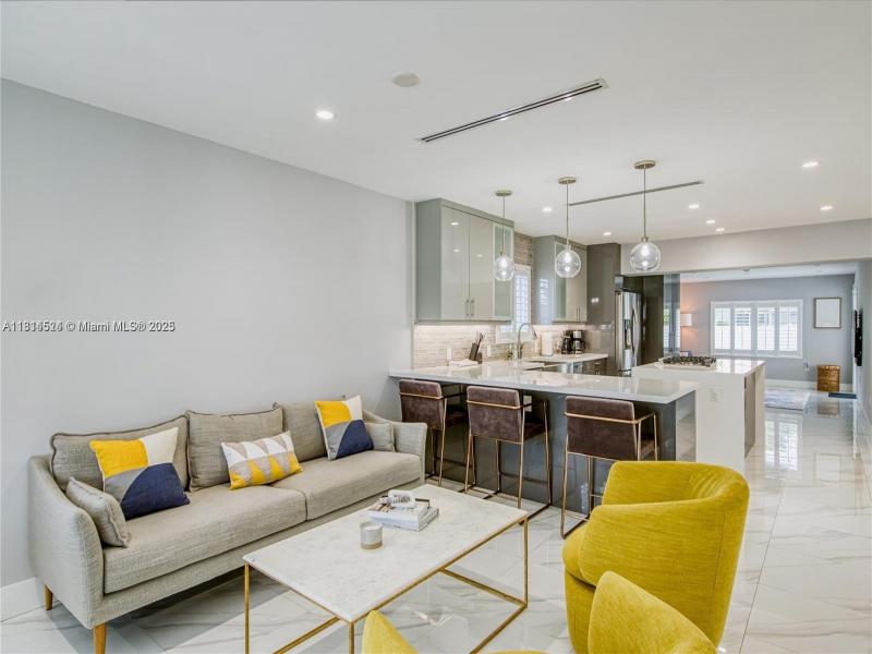Property photo # 6