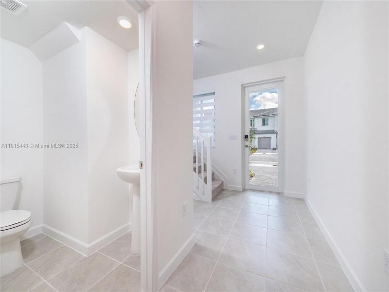 Property photo # 7