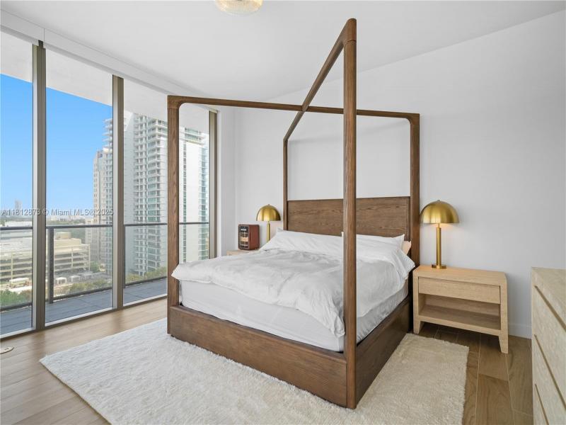 Property photo # 6