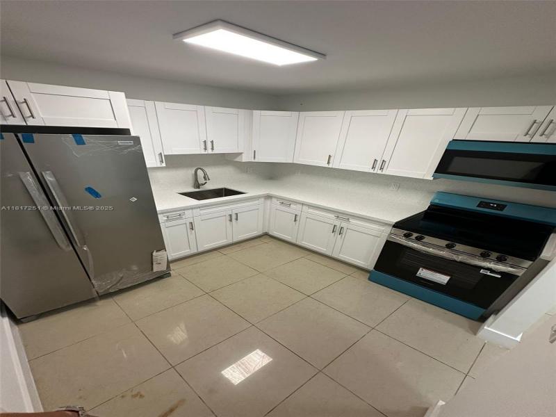 Property photo # 0