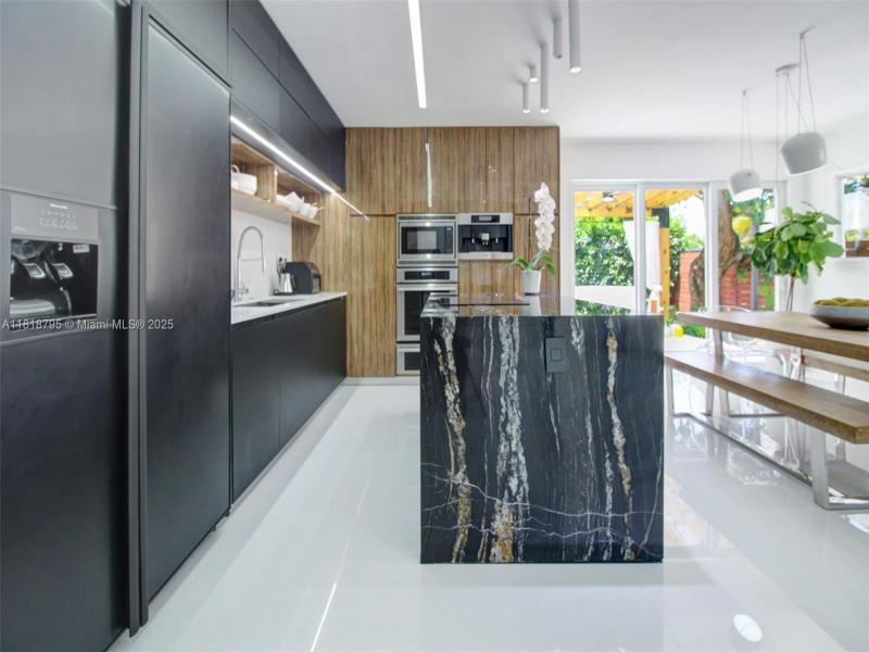 Property photo # 9