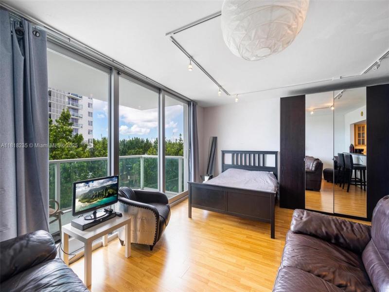 Property photo # 2