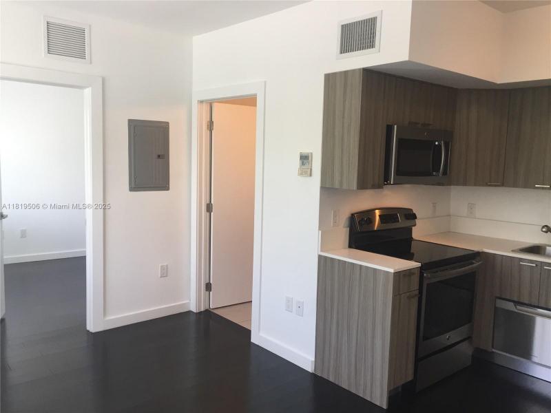 Property photo # 4