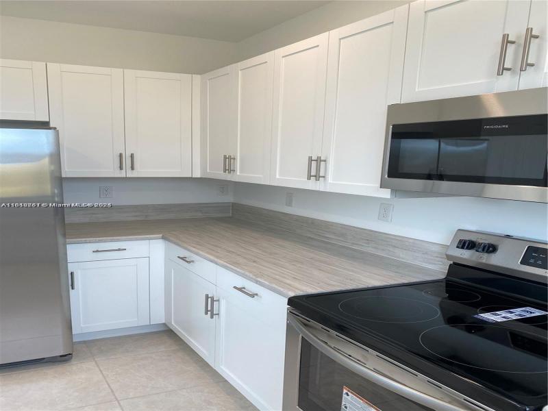 Property photo # 9