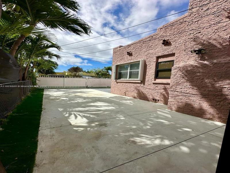 Property photo # 6
