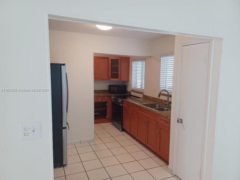 Property photo # 6