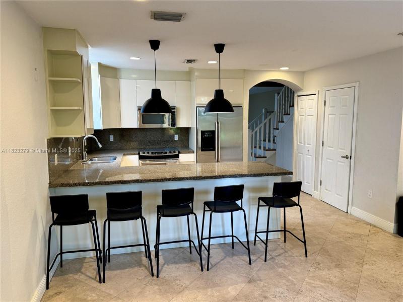 Property photo # 6
