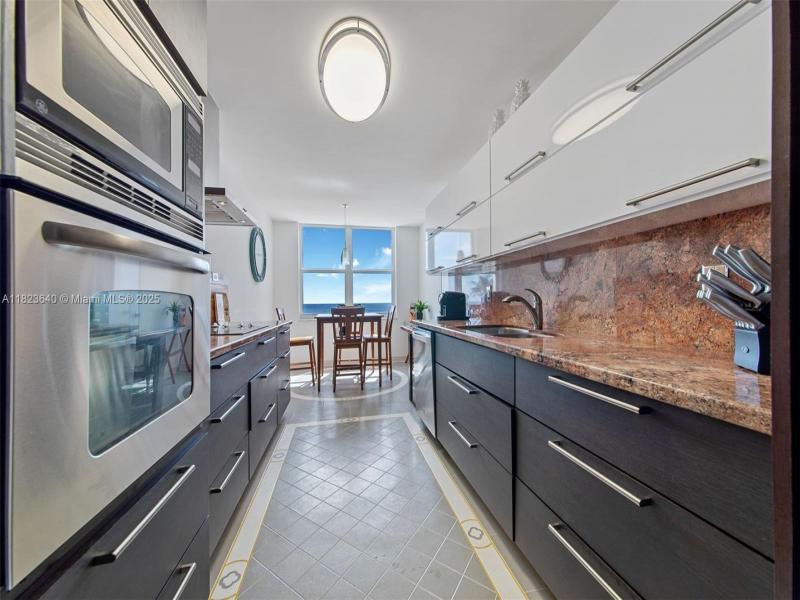 Condo for sale at Aquarius Towers 505N