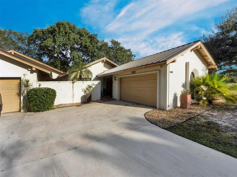 Property photo # 0