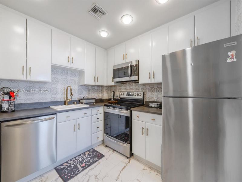 Property photo # 8