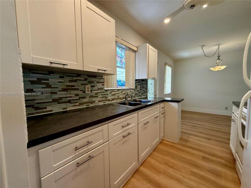 Property photo # 6