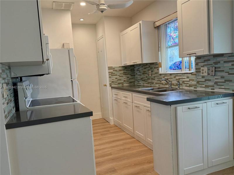 Property photo # 4