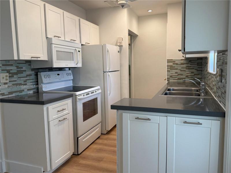 Property photo # 9