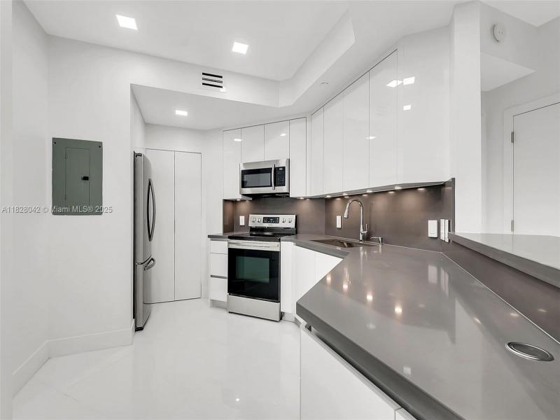 Property photo # 0