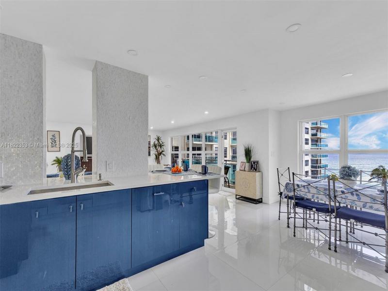 Condo for sale at Playa Del Mar 506