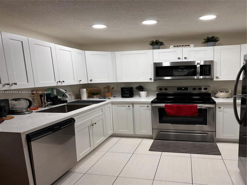 Property photo # 4