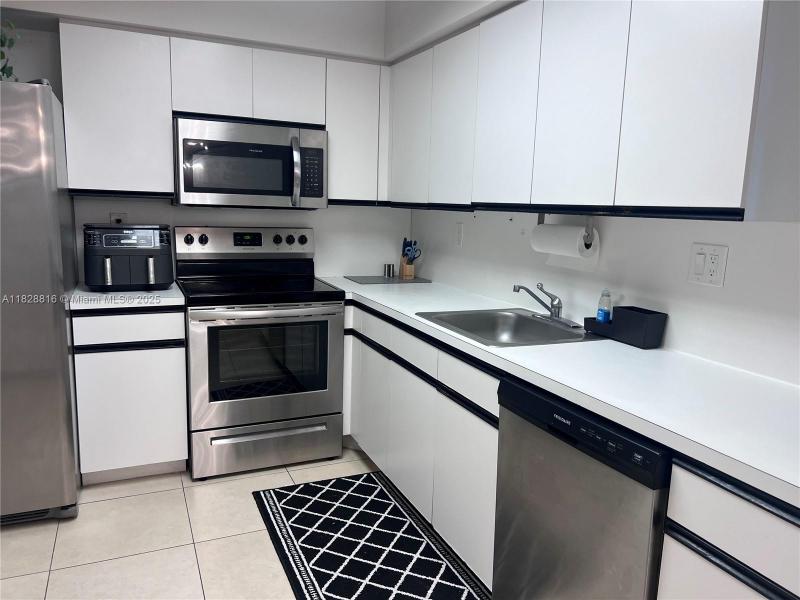Property photo # 9