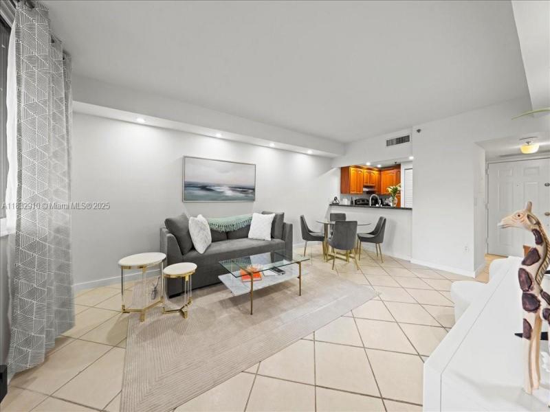 Property photo # 6