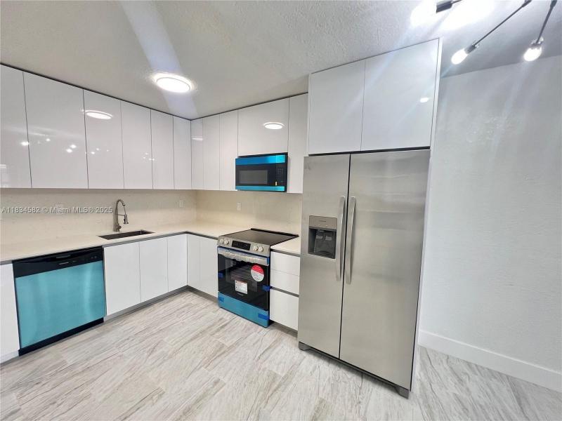 Property photo # 2