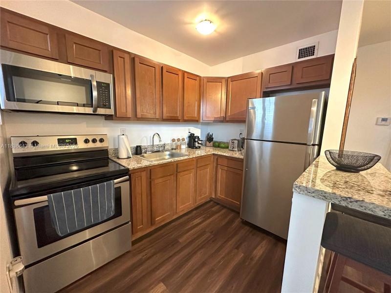Property photo # 6