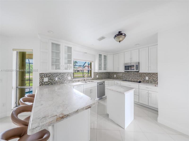 Property photo # 7
