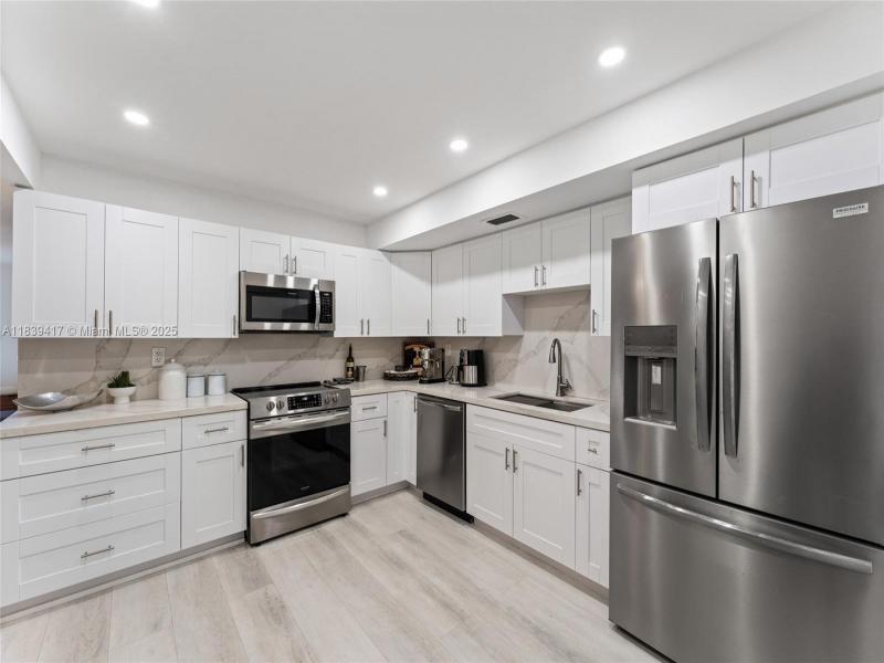Property photo # 9