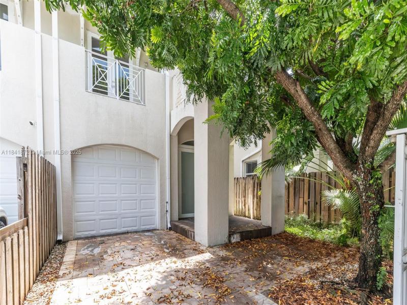 Property photo # 0