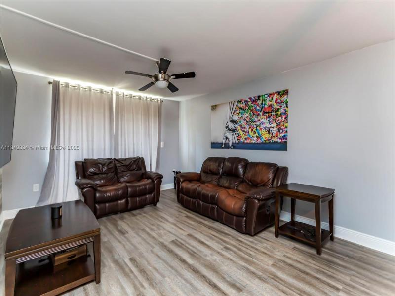 Property photo # 4