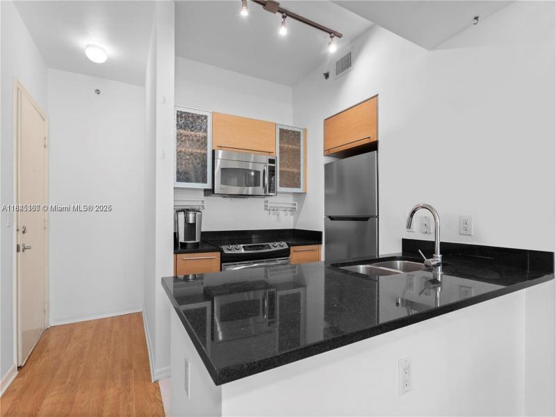 Property photo # 6