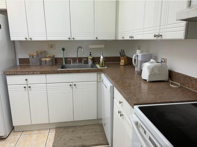 Property photo # 0