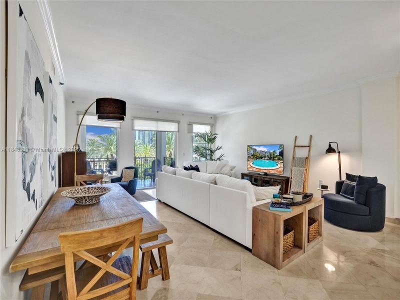 Comprar apartamento en Mediterranean Village C206