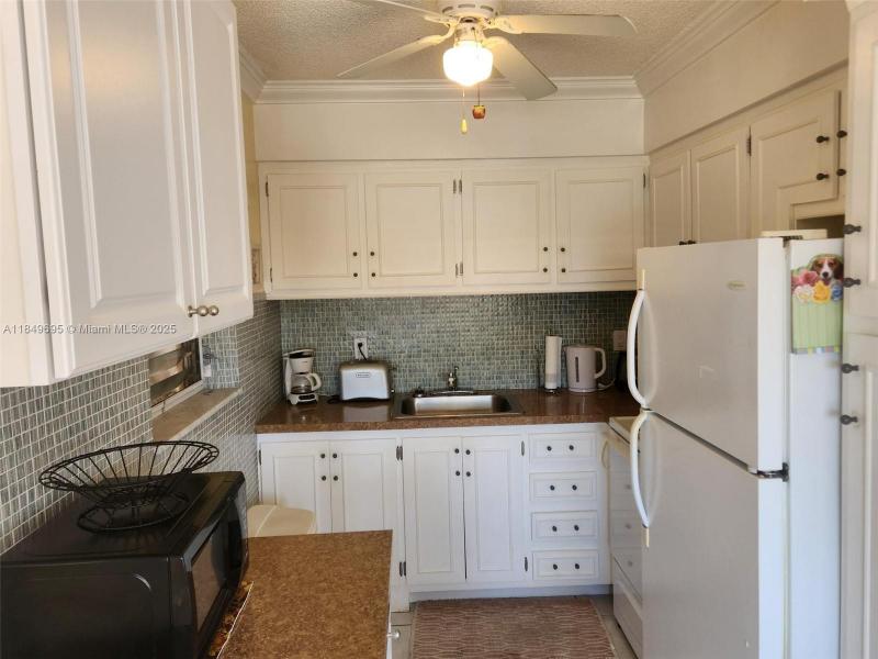 Property photo # 9