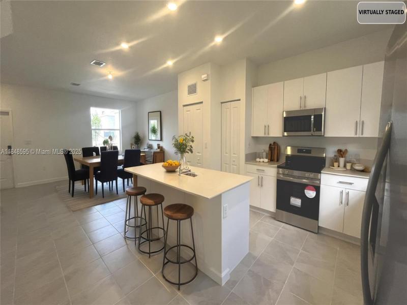 Property photo # 4