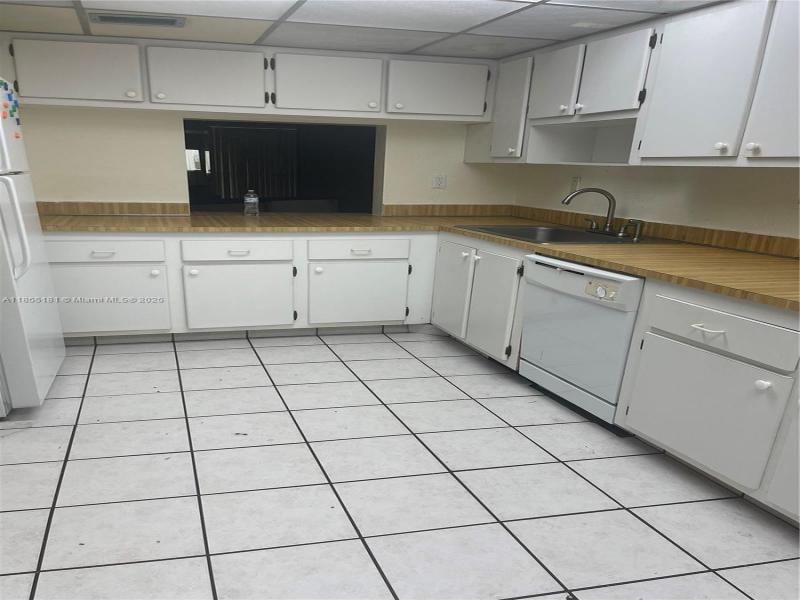 Property photo # 9