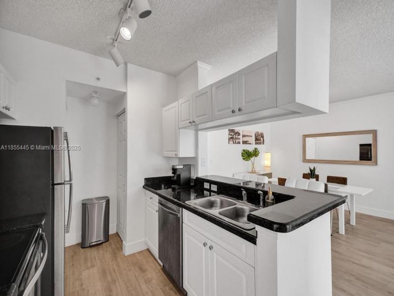 Comprar apartamento en Porto Bellagio 1511