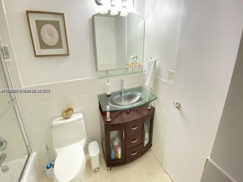 Condo for sale at Parker Plaza Estates 516