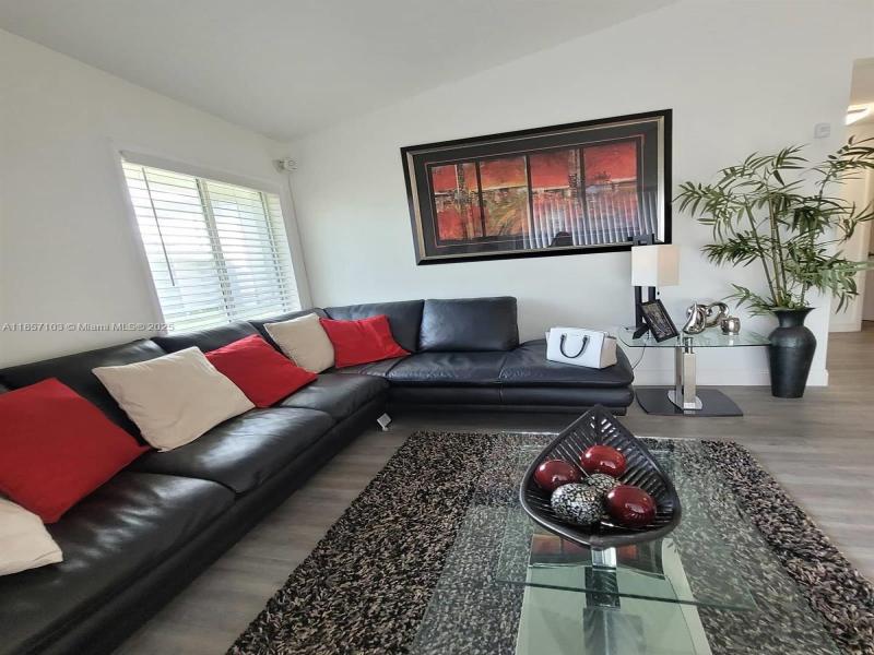 Property photo # 7