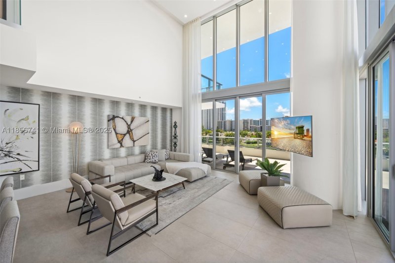 Condo for sale at Parque Towers at St. Tropez 5-502