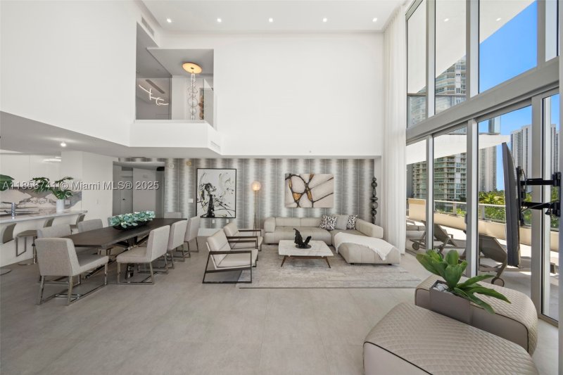 Condo for sale at Parque Towers at St. Tropez 5-502