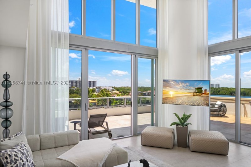 Condo for sale at Parque Towers at St. Tropez 5-502
