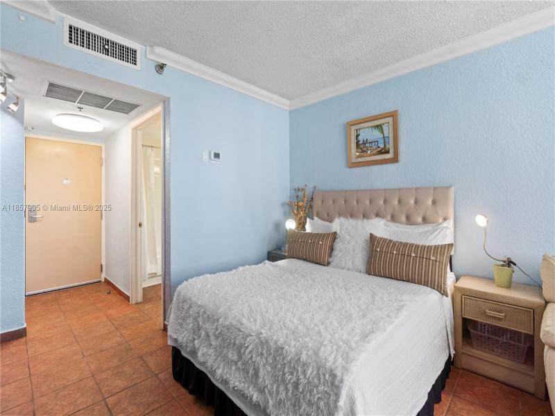 Comprar apartamento en Aventura Beach Club 129