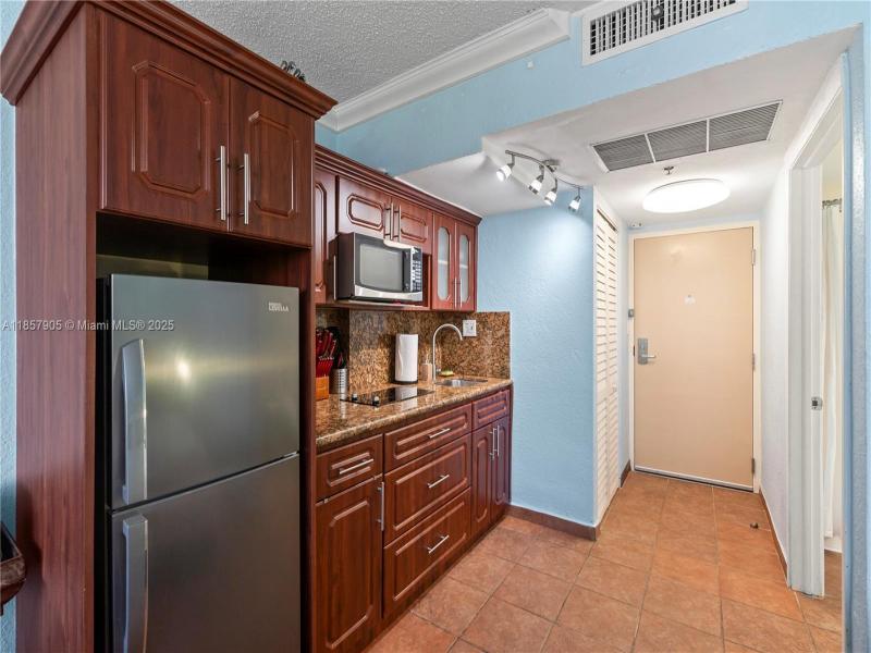 Comprar apartamento en Aventura Beach Club 129