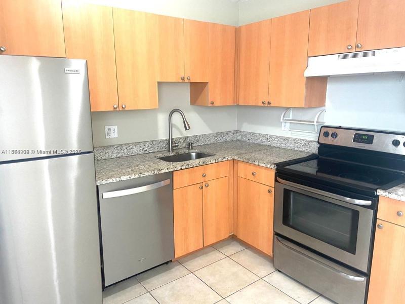 Property photo # 8