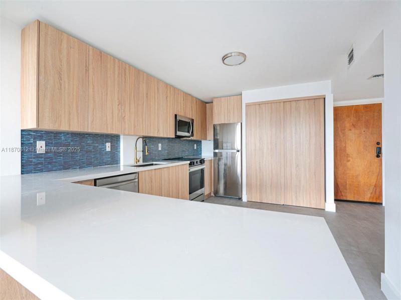 Property photo # 9